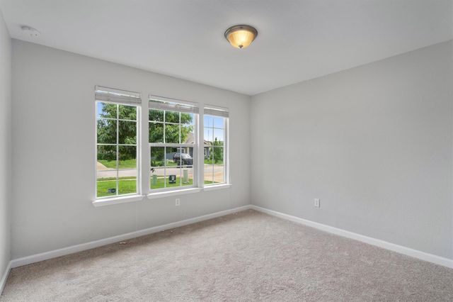 124 Denton DR, Hutto, TX 78634