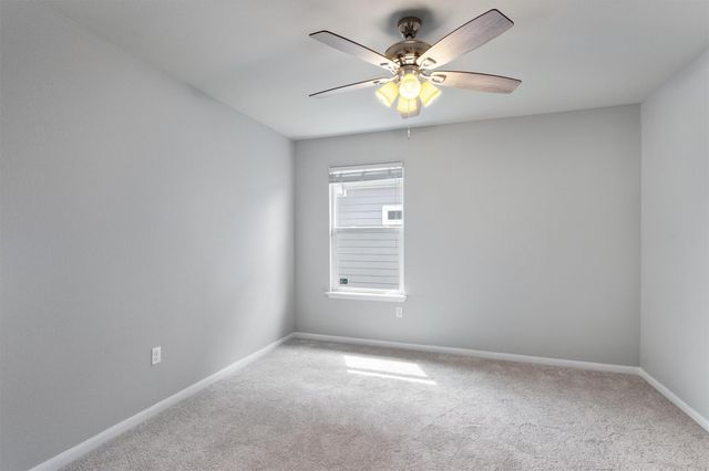 124 Denton DR, Hutto, TX 78634