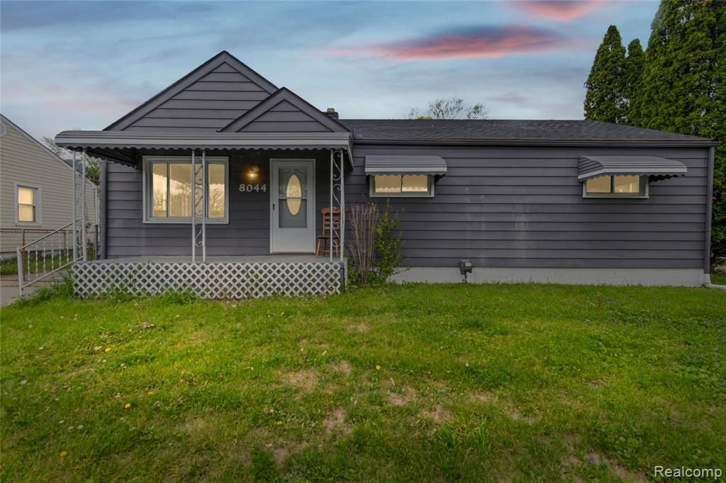 8044 Pelham Road, Taylor, MI 48180