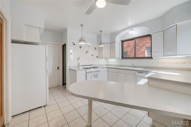 5866 Delor Street, St Louis, MO 63109