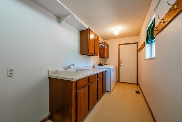 14676 SW Ohio Street Rd, Augusta, KS 67010