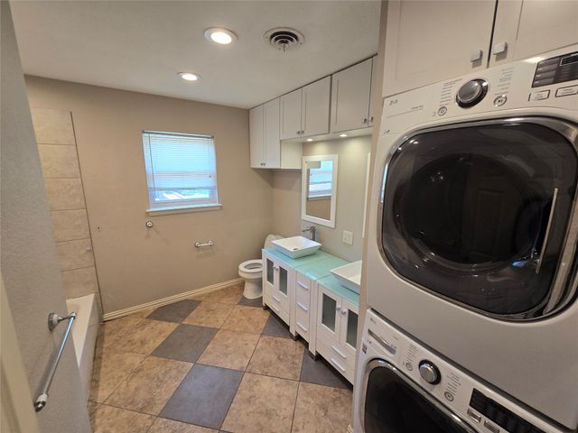 1144 Norwood Drive, Hurst, TX 76053