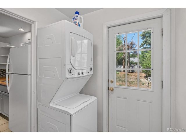 1211 Jasmine St, Denver, CO 80220