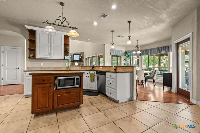 330 Ferryboat Lane, New Braunfels, TX 78130