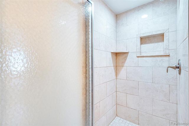 27845 Berrywood Lane, Farmington, MI 48334