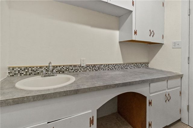 704 Beverly Drive, Harrison, AR 72601