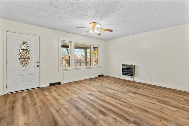 704 Beverly Drive, Harrison, AR 72601