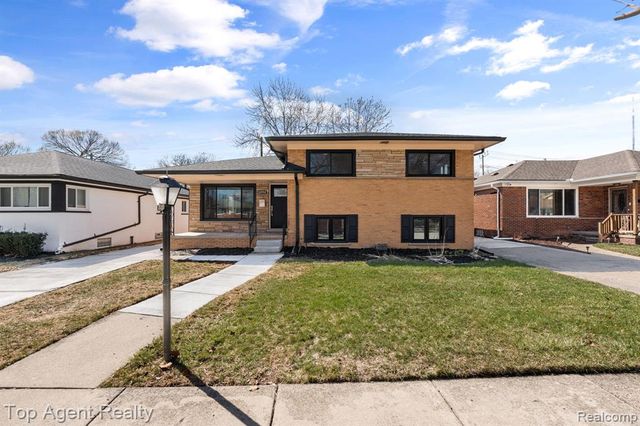 23701 Marlow Street, Oak Park, MI 48237