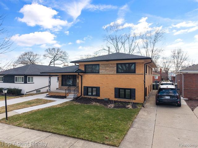 23701 Marlow Street, Oak Park, MI 48237