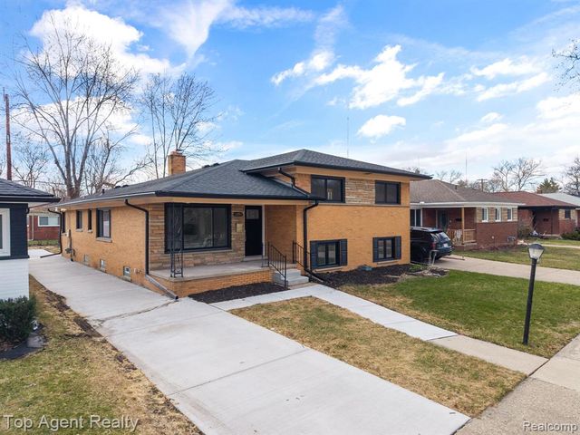 23701 Marlow Street, Oak Park, MI 48237