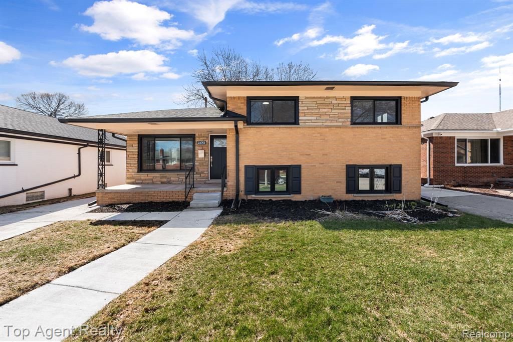 23701 Marlow Street, Oak Park, MI 48237