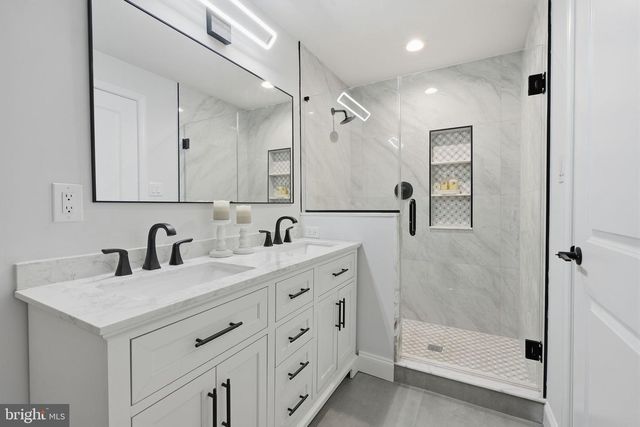 1589 EDGEWOOD AVE, Abington, PA 19001