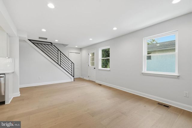 1589 EDGEWOOD AVE, Abington, PA 19001