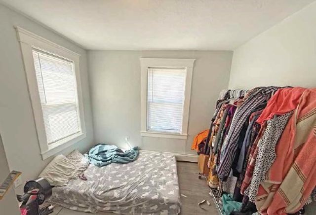 710 School St, Lowell, MA 01851