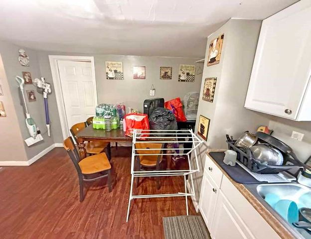710 School St, Lowell, MA 01851