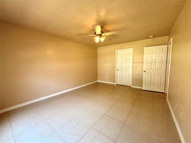 2616 18th Street W, Irving, TX 75060