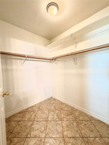 2616 18th Street W, Irving, TX 75060
