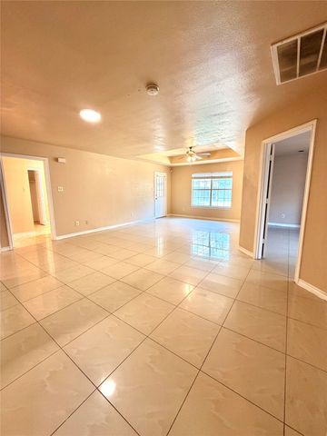 2616 18th Street W, Irving, TX 75060