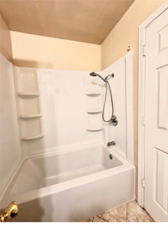 2616 18th Street W, Irving, TX 75060