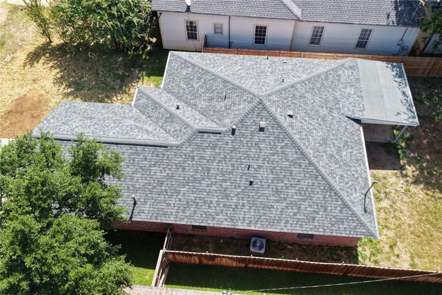 2616 18th Street W, Irving, TX 75060