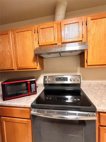 2616 18th Street W, Irving, TX 75060