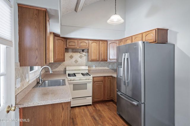 455 Commodore Drive, Forked River, NJ 08731