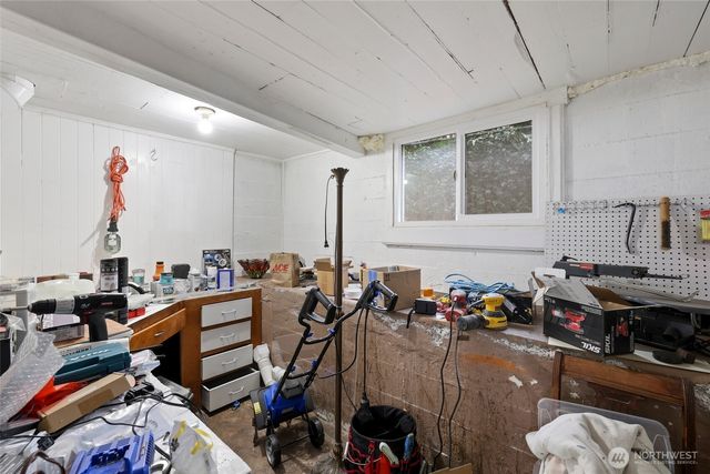 6824 Pacific Avenue, Tacoma, WA 98408