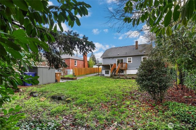 6824 Pacific Avenue, Tacoma, WA 98408