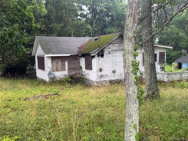66 Arbutus Trail, Wurtsboro, NY 12790