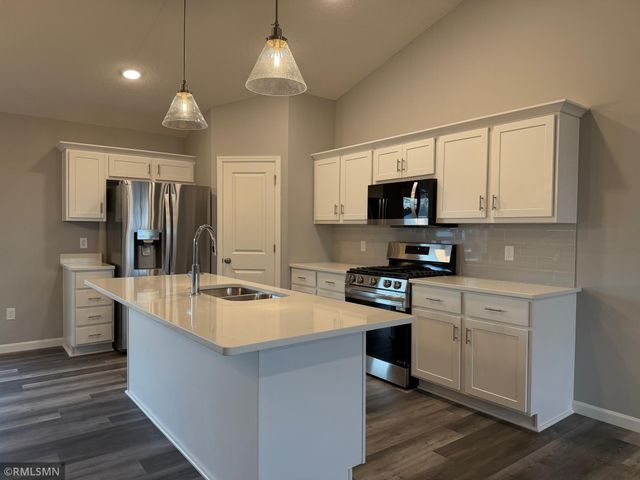 6113 Radford Avenue NE, Otsego, MN 55330
