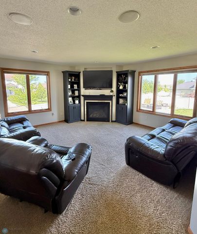 1809 Pentland Street, West Fargo, ND 58078