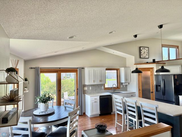 1809 Pentland Street, West Fargo, ND 58078