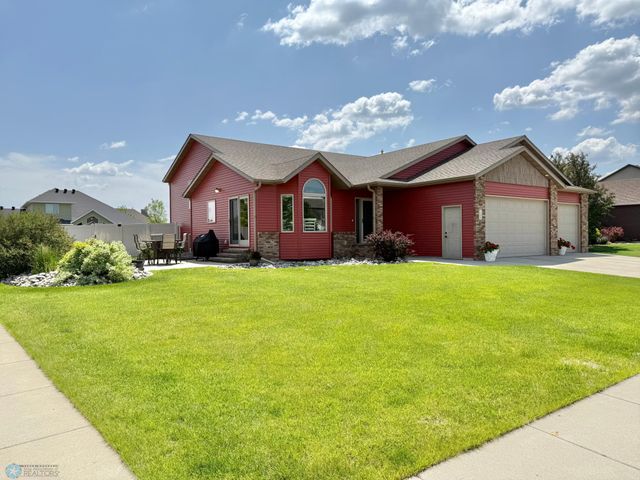1809 Pentland Street, West Fargo, ND 58078