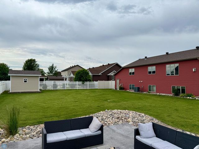 1809 Pentland Street, West Fargo, ND 58078