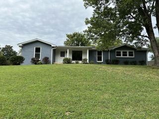 318 Kimbrough Rd, Clarksville, TN 37043