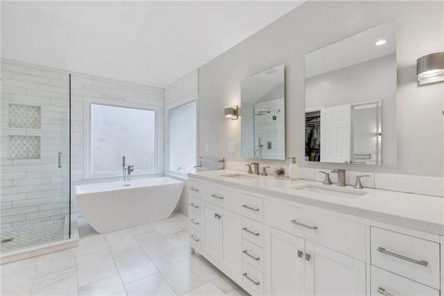 4290 Canterbury Walk Drive, Duluth, GA 30097