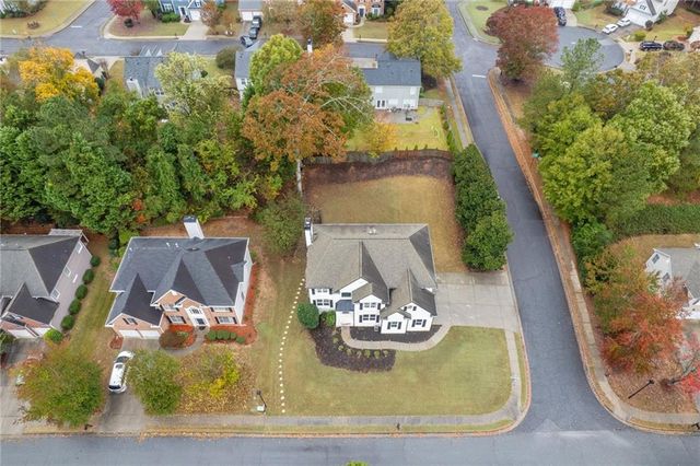 4290 Canterbury Walk Drive, Duluth, GA 30097