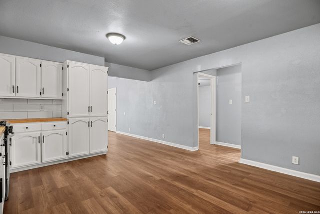 119 Tarrant, San Antonio, TX 78214