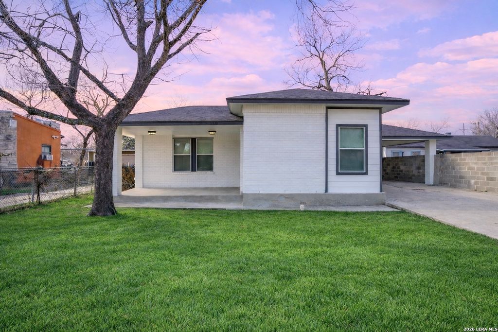 119 Tarrant, San Antonio, TX 78214