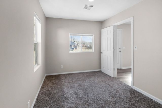 1445 N Lorraine Ave, Wichita, KS 67214