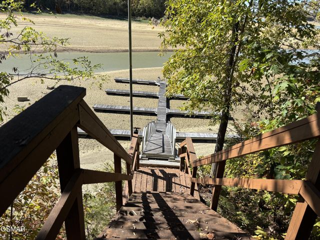 86 Blue Herring Way, Sevierville, TN 37876