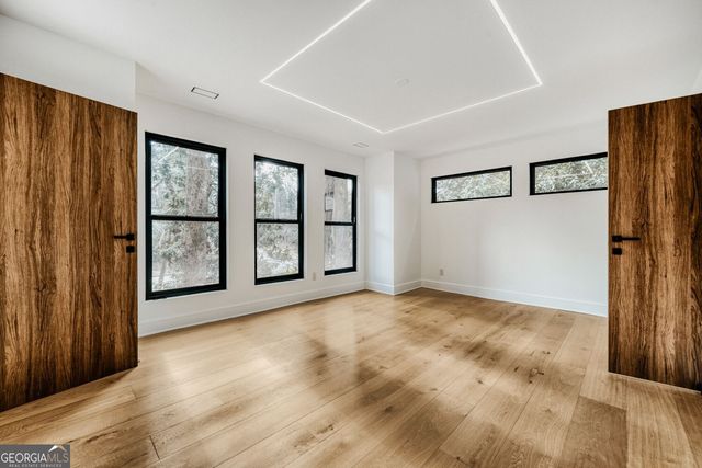 4250 Carmain Drive, Atlanta, GA 30342