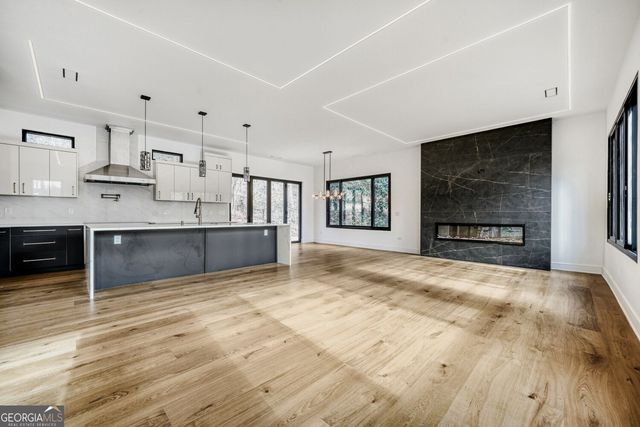 4250 Carmain Drive, Atlanta, GA 30342