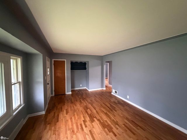 3513 Yale Street, Flint, MI 48503