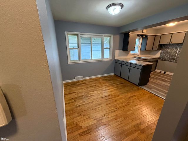 3513 Yale Street, Flint, MI 48503