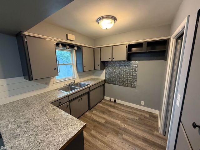 3513 Yale Street, Flint, MI 48503