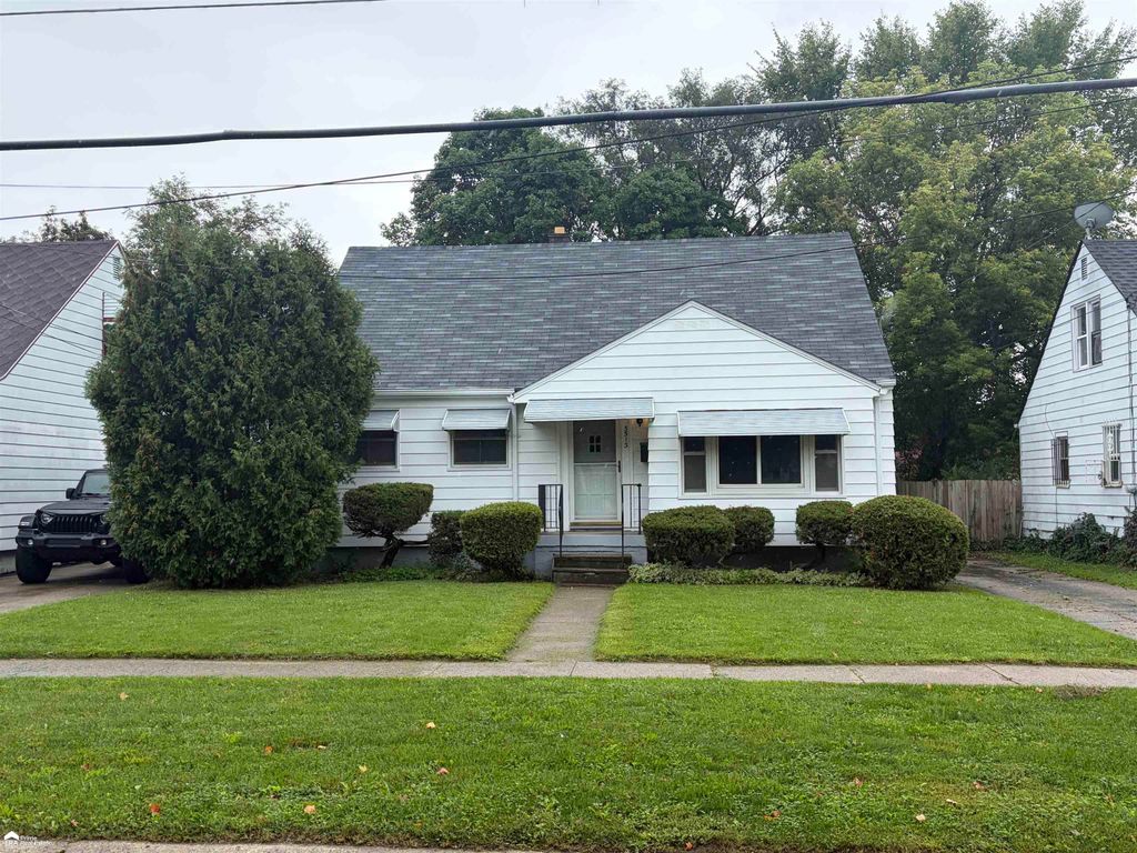 3513 Yale Street, Flint, MI 48503