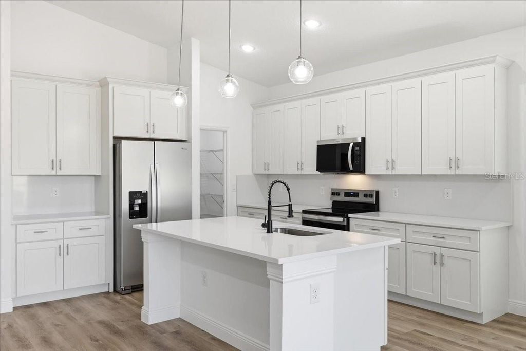 Image 6 of property listing at 367 VILLA SORRENTO CIRCLE, Haines City, FL 33844