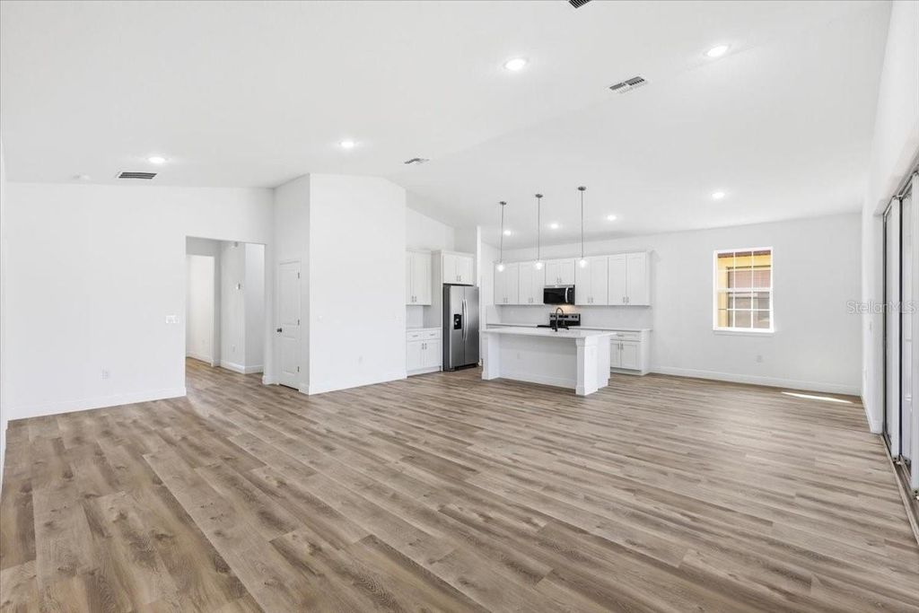 Image 9 of property listing at 367 VILLA SORRENTO CIRCLE, Haines City, FL 33844