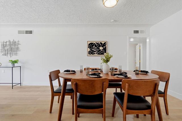2114 Palm Avenue, Sanger, CA 93657